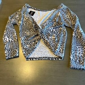 Poof New York Womens Animal Print Top Size Small Twist Front Long Sleeve Cropped